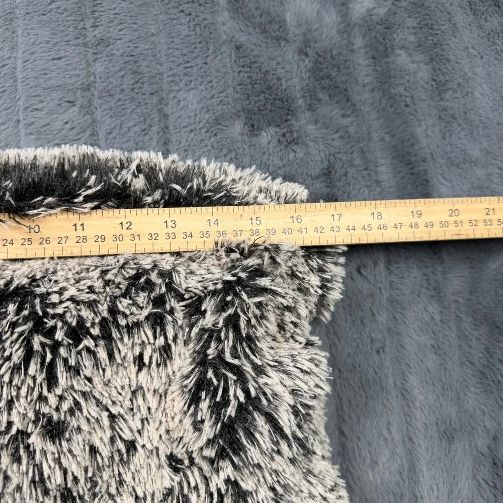 Altar'd State Faux Fur Infinity Scarf Black Cream Shaggy Plush 4044927-0917 OS